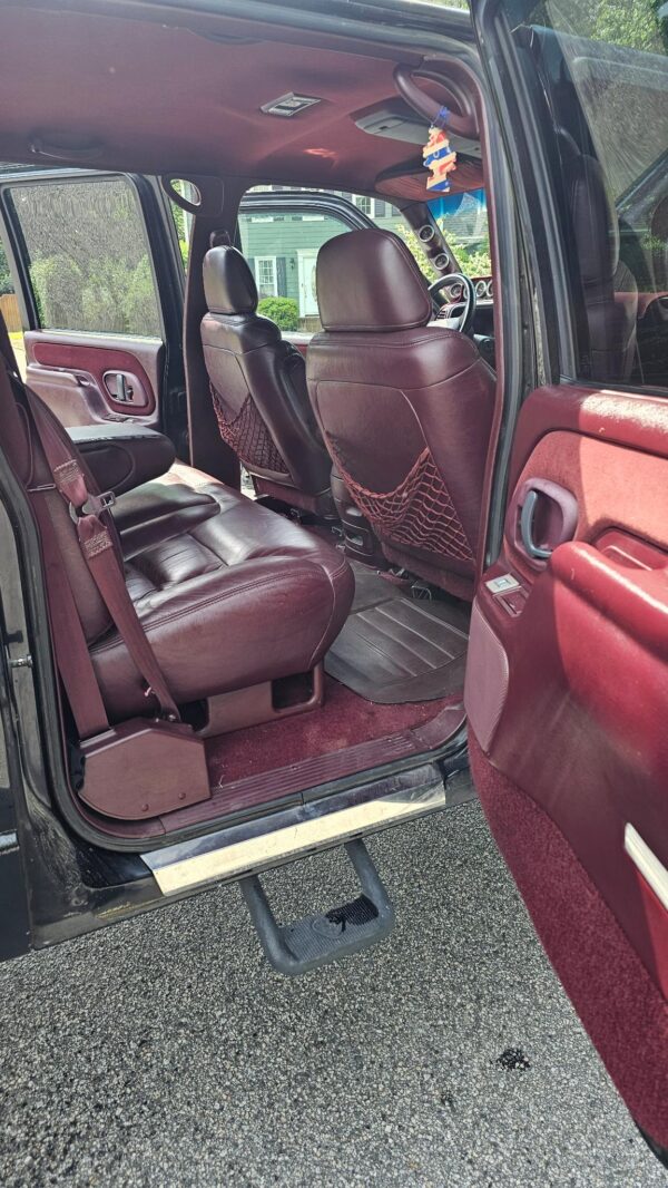 1999 Chevrolet 2500 4x4 | Crew Cab Short Bed | 6.5 Detroit Diesel - Image 8